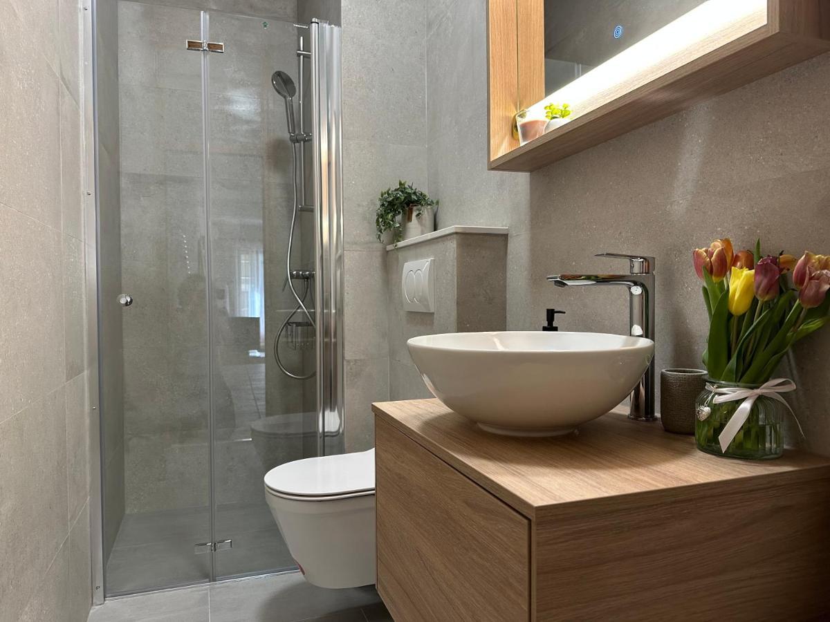 Apartmani Roko Биоград-на-Мору Экстерьер фото