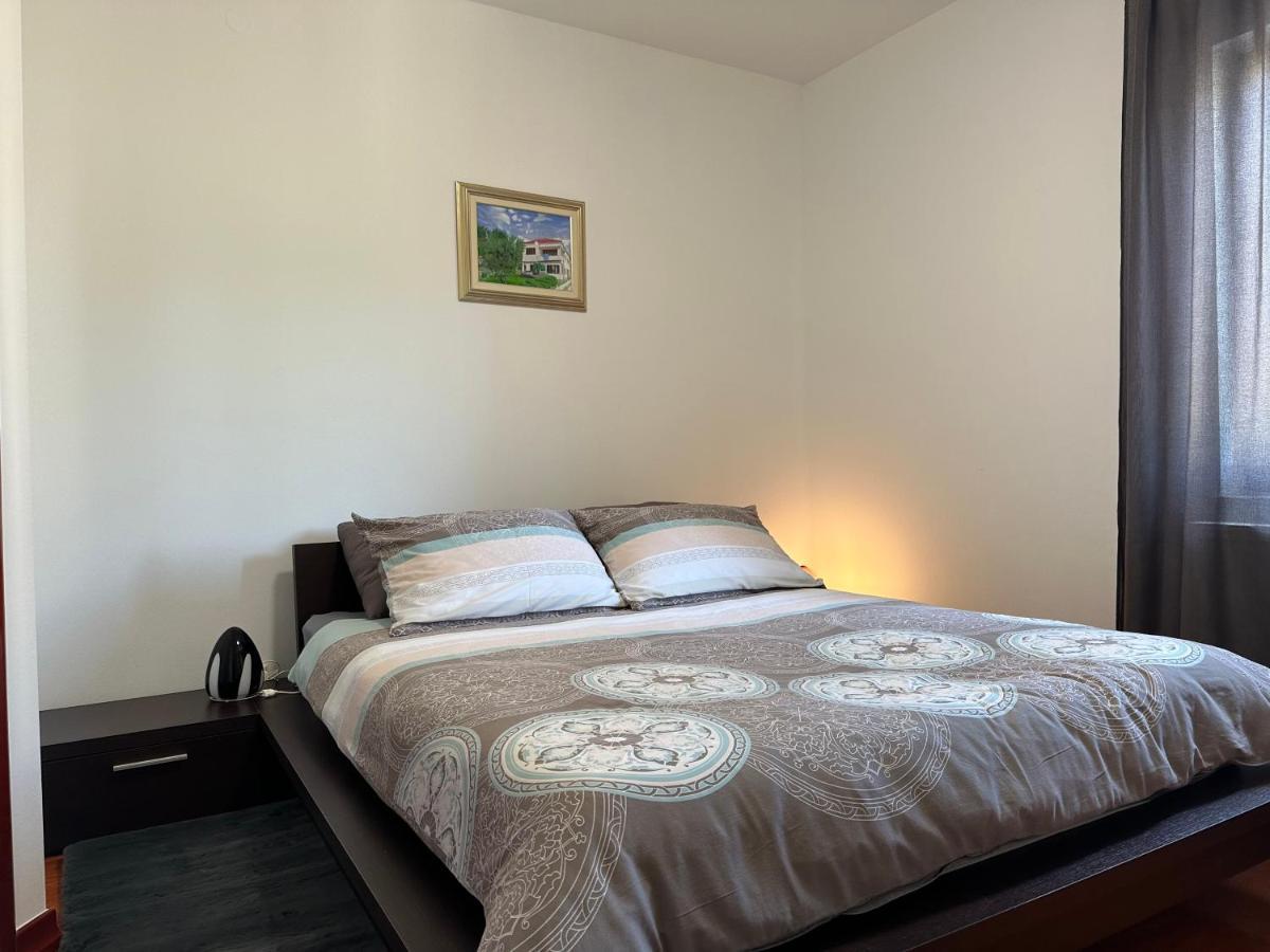 Apartmani Roko Биоград-на-Мору Экстерьер фото